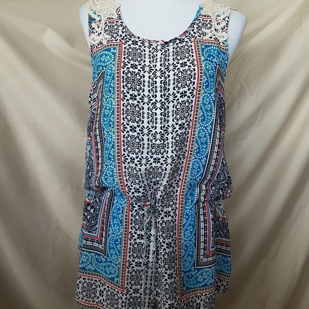 Signature Studio Boho Design w/Lace Detail SZ SM
